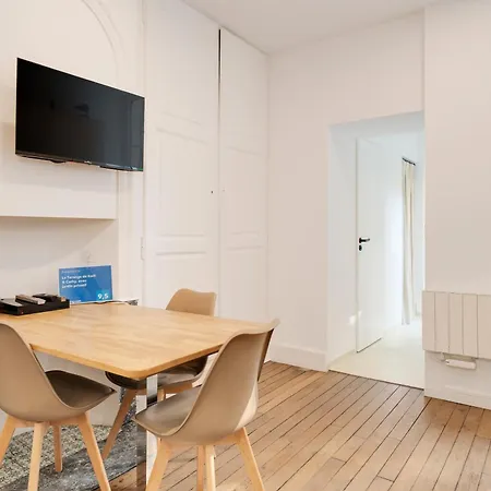 Apartment La Teranga De Kadi & Cathy, Avec Jardin Privatif *