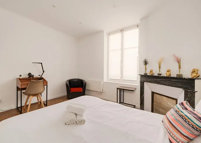 Lägenhet La Teranga De Kadi & Cathy, Avec Jardin Privatif *